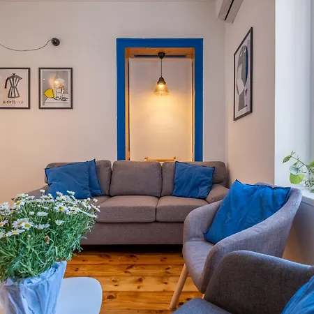 Blue House Center 3bdr Family & Friends Апартаменты *