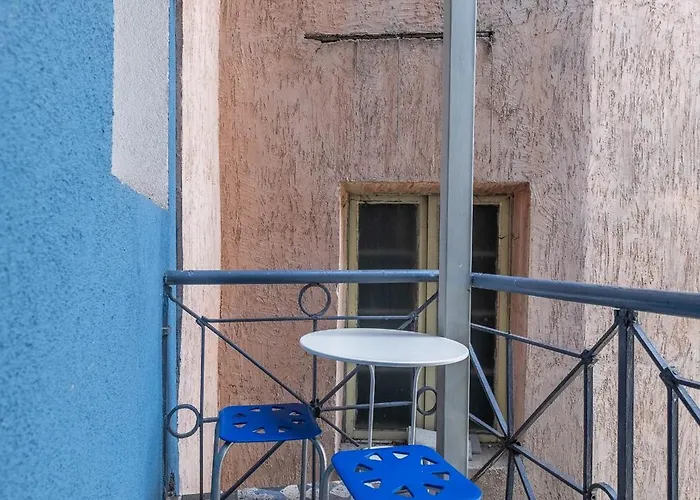 Blue House Center 3bdr Family & Friends