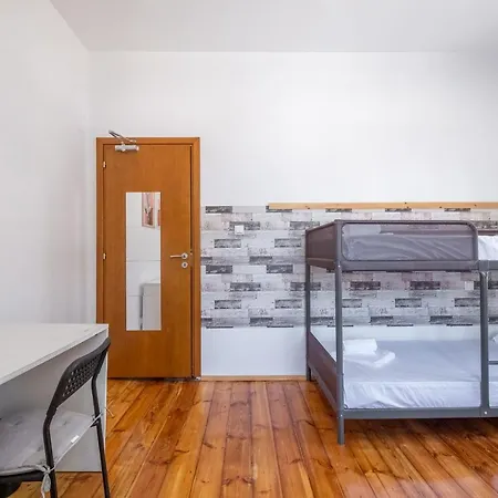 Blue House Center 3bdr Family & Friends Daire Sofya